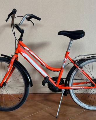 Bici 24’’ arancione - monomarcia, portapacchi