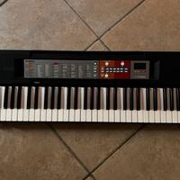 Tastiera Yamaha PSR F50