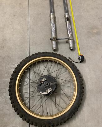 Forcella completa Kayaba con cerchio Yamaha 82/83 