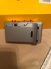 Cinepresa macchina fotografica e subacquea