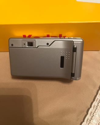 Cinepresa macchina fotografica e subacquea
