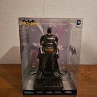Action figure dc