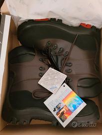 ANFIBI SCARPONI ANTINFORTUNISTICA LAVORO 44 PELLE 