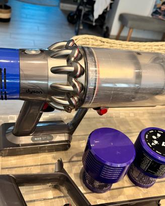 Dyson V10 + accessori originali – da sistemare