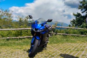 yzf-r125