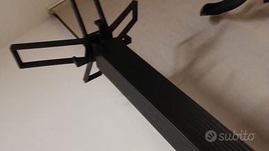 2 appendiabiti Kartell e un portaombrelli 