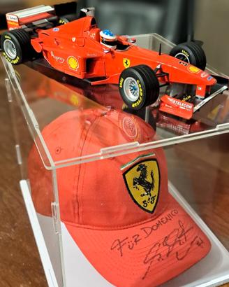 Berretto Scuderie Ferrari autografato