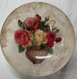 Piatto di vetro realizzato in decoupage