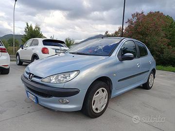PEUGEOT 206 1.4HDi 68cv - Neopatentati