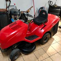 trattorino tagliaerba 