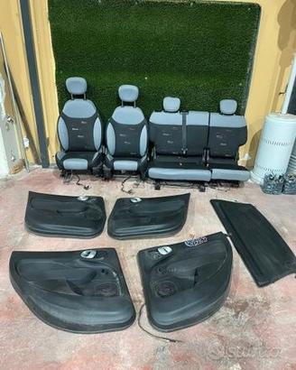 Ricambi tappezzeria Fiat 500L 2014