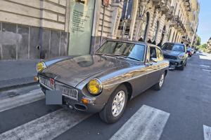 MG B GT