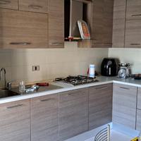 cucina angolare completa di elettrodomestici 