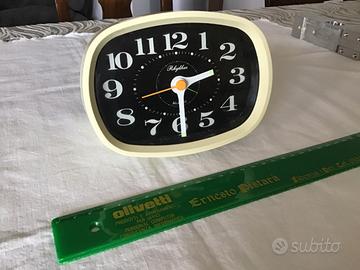 Orologio RHYTHM JAPAN carica manuale