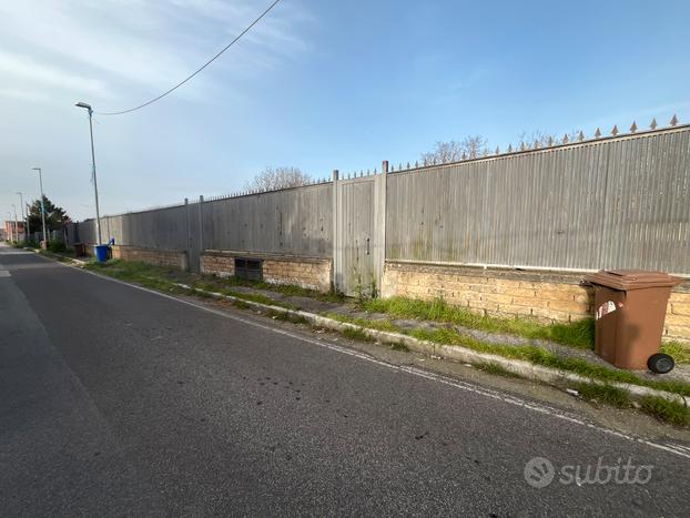 Piazzale per uso deposito a Qualiano