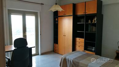 Camere singole arredate a studenti Polo Annunziata