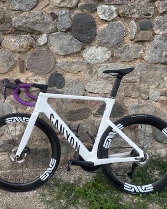 Canyon Aerod CF SLX 8 Di2