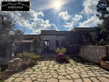 VILLA PANORAMICA con TRULLO in ZONA RESIDENZIALE