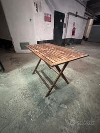 Tavolo da esterno