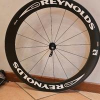Ruota anteriore REYNOLDS
