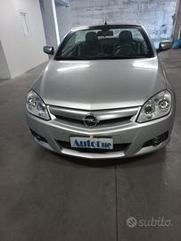 Opel Tigra TwinTop 1.4 16V Sport