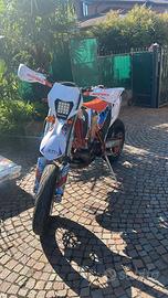 Ktm 300 exc six days2015