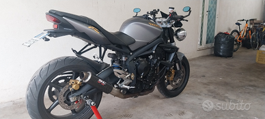 Triumph street triple 675