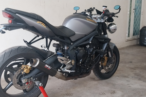 Triumph street triple 675