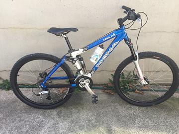 Bici mountain bike KONA