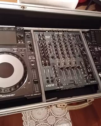 CONSOLLE DJ PROFESSIONALE  