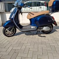 Vespa 300