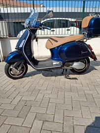 Vespa 300