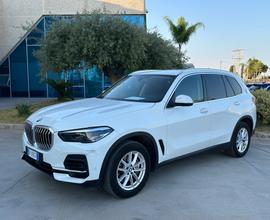 BMW X5 xdrive30d mhev 48V Business auto