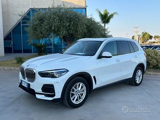 BMW X5 xdrive30d mhev 48V Business auto