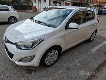 Hyundai i20 1.2 5p. Econext Sound Edition