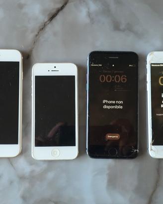Lotto 4 iPhone per pezzi di ricambio (8/6/ 5)