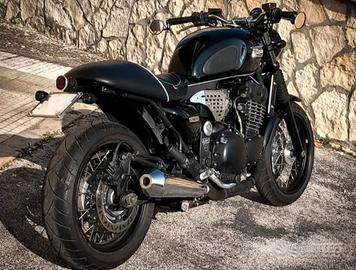 Truimph legend cafe racer -bonneville