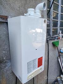 Caldaia Unical Iven caamera stagna gas metano 24kw