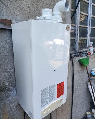 Caldaia Unical Iven caamera stagna gas metano 24kw