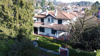 Taino - Due Trilocali Adiacenti Unibili Soluzione