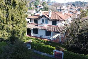 Taino - Due Trilocali Adiacenti Unibili Soluzione