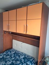 Cameretta a ponte e letto contenitore