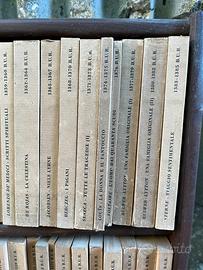 Libri BUR - 880 volumi con libreria