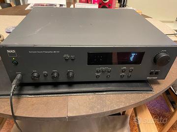 NAD AV117 PREAMPLIFICATORE