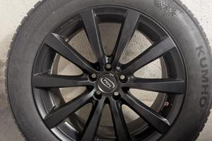 Gomme invernali con cerchi in lega 225/60 R18