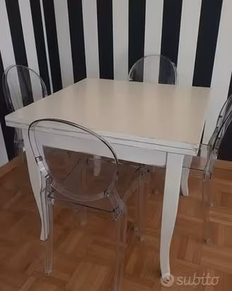 Tavolo bianco quadrato allungabile 40 x40