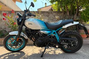 Royal Enfield Guerrilla 450 Brava Blue – 2.200 km