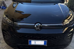 Tiguan 2.0 150 cv R-line Plus con tetto apribile