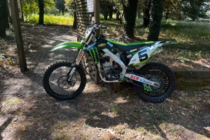 kawasaki kxf 250 2009 (completamente revisionato)