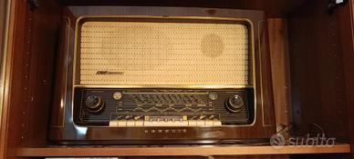 Radio d'epoca GRUNDING Funzionante.